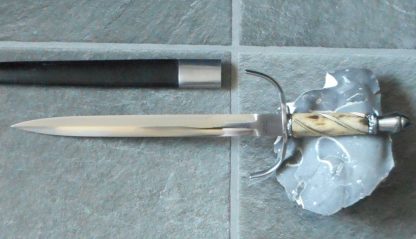 left hand dagger – parring dagger - Main Gauche - Ring Hilt - Deschaux Dagger.  bone grip Circa 1590 by Windlass (wrwmar0089) - Afbeelding 16